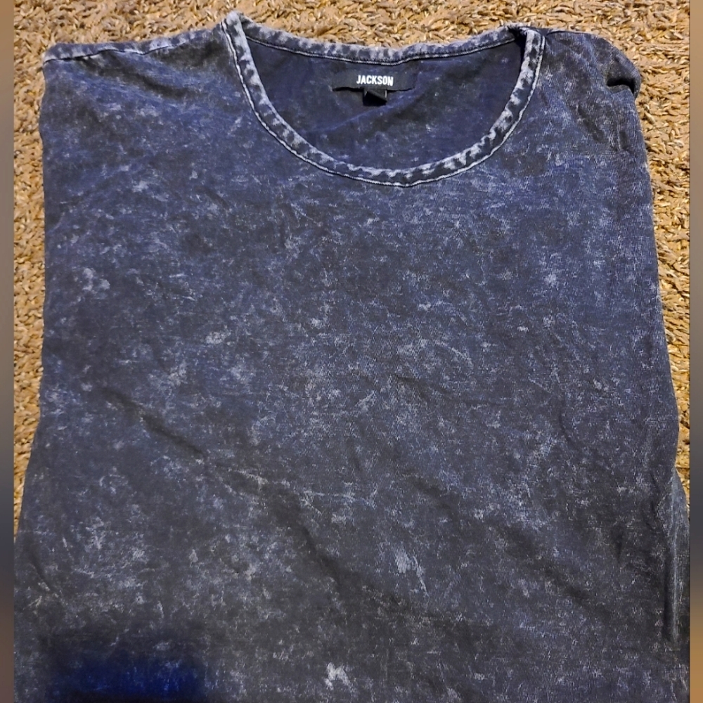 Jackson black and grey distressed Tee 2X
